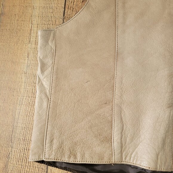 Unik Tan Leather Riding Vest - Picture 10 of 15